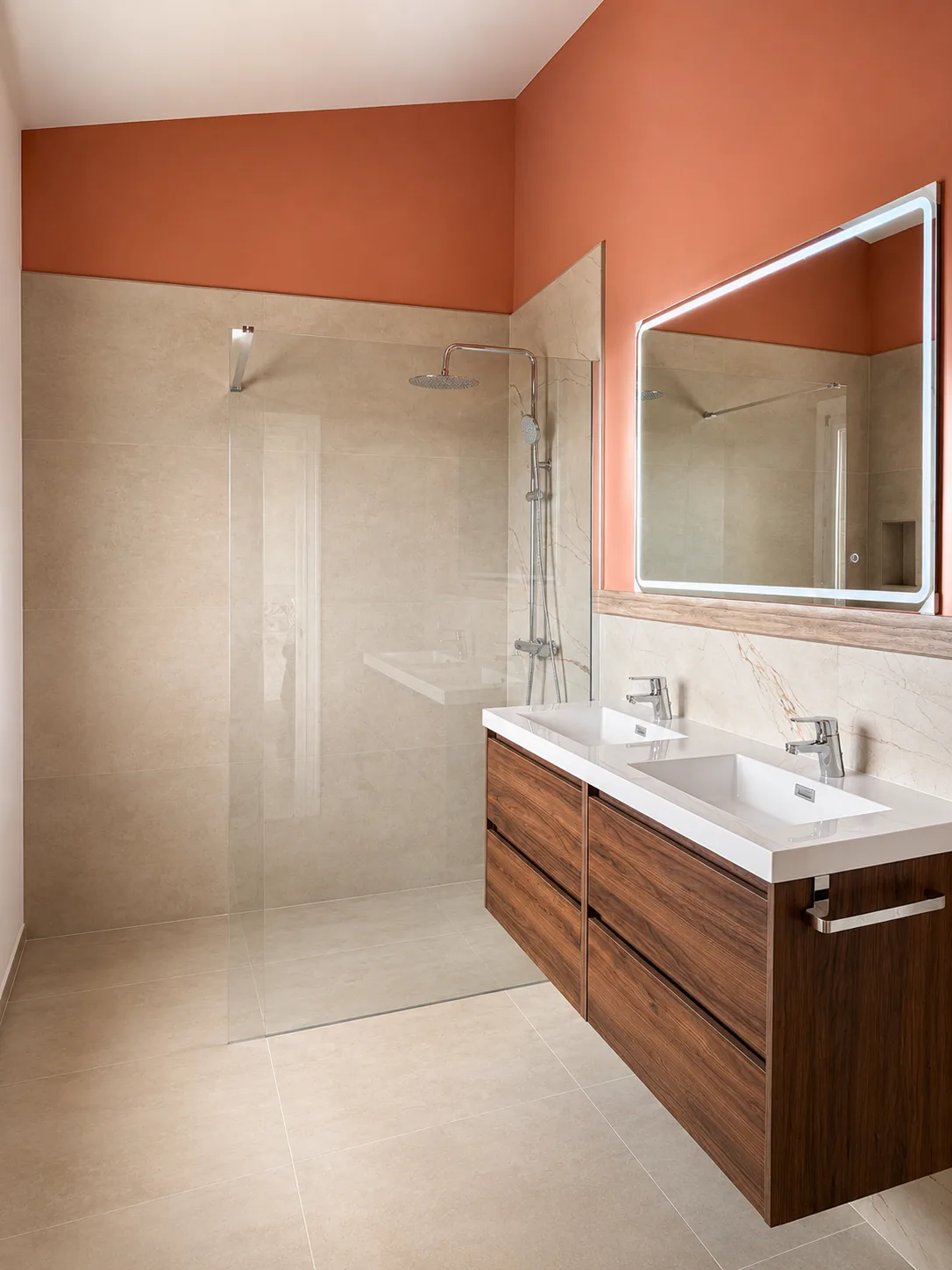 Baño Terracota con Ducha